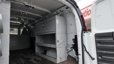 2022 Chevrolet Express 2500 3DR EXTENDED CARGO VAN /V6   - Photo 23 - Hamilton, OH 45015