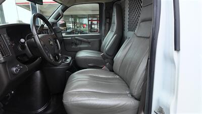 2022 Chevrolet Express 2500 3DR EXTENDED CARGO VAN /V6   - Photo 9 - Hamilton, OH 45015