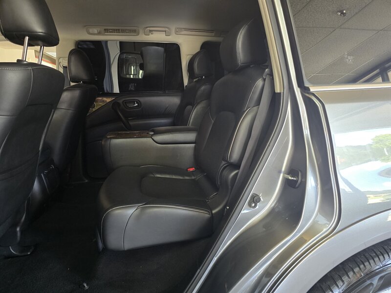 2017 INFINITI QX80 Base 4DR SUV - Photo 12 - Hamilton, OH 45015