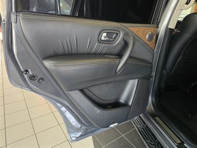2017 INFINITI QX80 Base 4DR SUV - Photo 10 - Hamilton, OH 45015