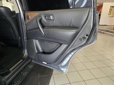 2017 INFINITI QX80 Base 4DR SUV - Photo 17 - Hamilton, OH 45015