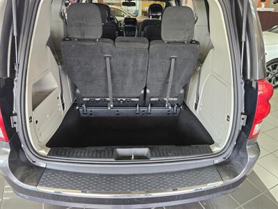 2017 Dodge Grand Caravan SE Plus 4DR MINI-VAN   - Photo 29 - Hamilton, OH 45015