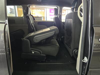 2017 Dodge Grand Caravan SE Plus 4DR MINI-VAN   - Photo 14 - Hamilton, OH 45015