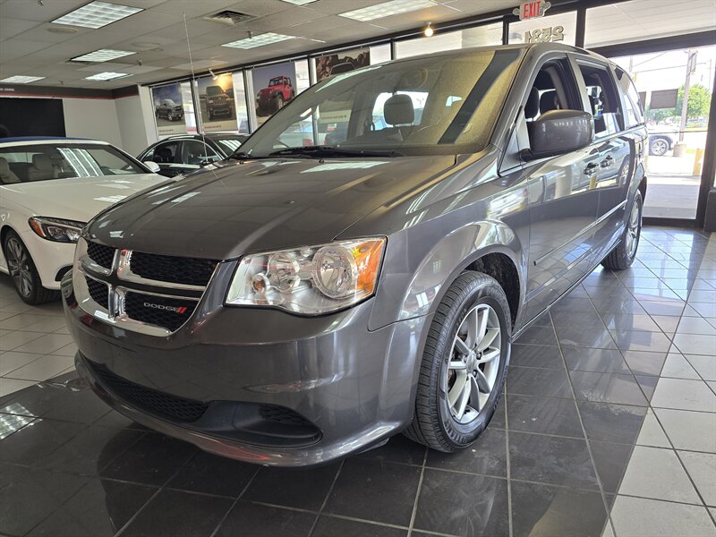 2017 Dodge Grand Caravan SE Plus 4DR MINI-VAN - Photo 1 - Hamilton, OH 45015