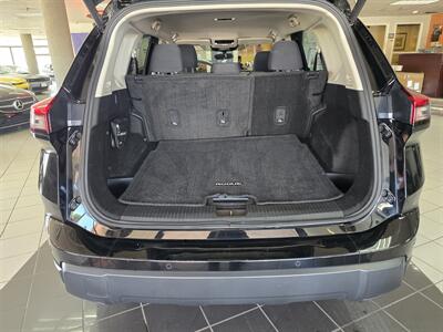 2025 Nissan Rogue SV 4DR SUV   - Photo 29 - Hamilton, OH 45015