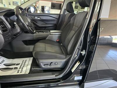 2025 Nissan Rogue SV 4DR SUV   - Photo 9 - Hamilton, OH 45015