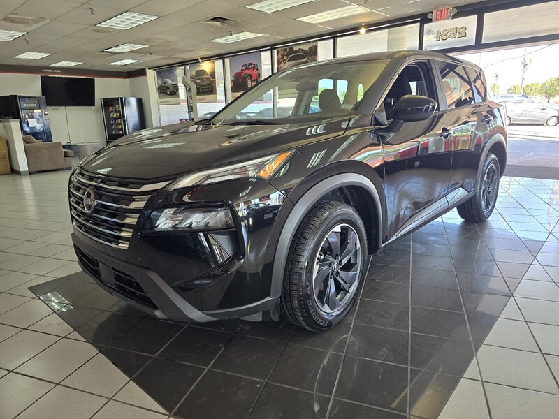 2025 Nissan Rogue SV 4DR SUV   - Photo 1 - Hamilton, OH 45015
