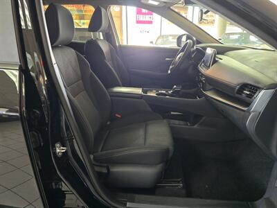 2025 Nissan Rogue SV 4DR SUV   - Photo 14 - Hamilton, OH 45015