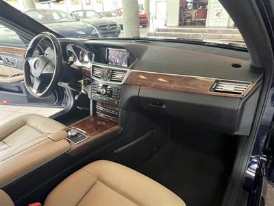 2010 Mercedes-Benz E 350 Sport 4MATIC   - Photo 28 - Hamilton, OH 45015