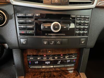 2010 Mercedes-Benz E 350 Sport 4MATIC   - Photo 18 - Hamilton, OH 45015