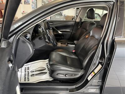 2009 Lexus IS   - Photo 9 - Hamilton, OH 45015