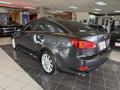 2009 Lexus IS   - Photo 8 - Hamilton, OH 45015