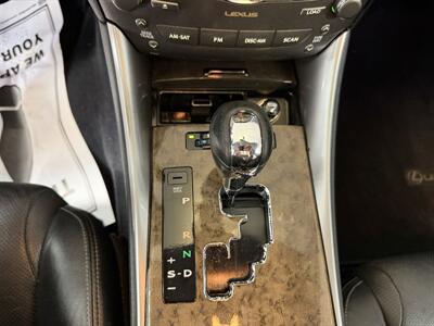2009 Lexus IS   - Photo 16 - Hamilton, OH 45015