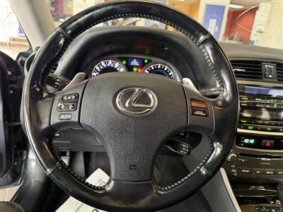 2009 Lexus IS   - Photo 13 - Hamilton, OH 45015