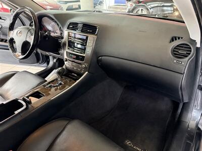 2009 Lexus IS   - Photo 28 - Hamilton, OH 45015