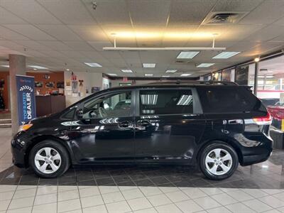 2011 Toyota Sienna LE 8-Passenger 4DR MINI-VAN   - Photo 2 - Hamilton, OH 45015