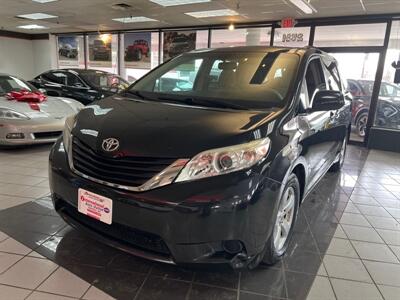 2011 Toyota Sienna LE 8-Passenger 4DR MINI-VAN   - Photo 1 - Hamilton, OH 45015