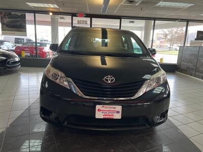 2011 Toyota Sienna LE 8-Passenger 4DR MINI-VAN   - Photo 3 - Hamilton, OH 45015