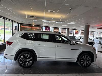 2022 Volkswagen Atlas V6 SEL Premium R-Line 4Motion 4DR SUV AWD - Photo 5 - Hamilton, OH 45015