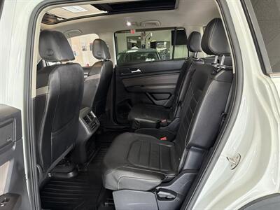 2022 Volkswagen Atlas V6 SEL Premium R-Line 4Motion 4DR SUV AWD - Photo 21 - Hamilton, OH 45015
