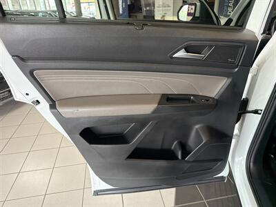 2022 Volkswagen Atlas V6 SEL Premium R-Line 4Motion 4DR SUV AWD - Photo 23 - Hamilton, OH 45015