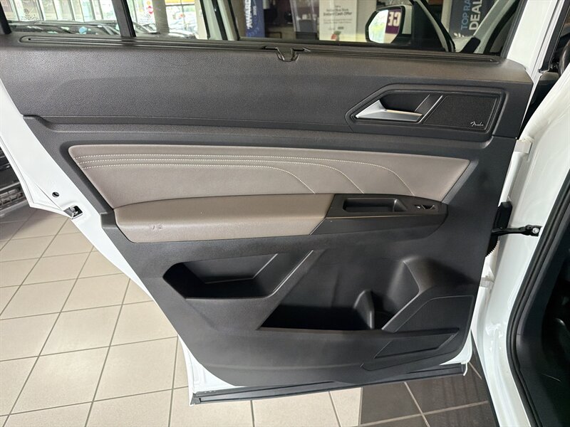2022 Volkswagen Atlas V6 SEL Premium R-Line 4Motion 4DR SUV AWD - Photo 23 - Hamilton, OH 45015