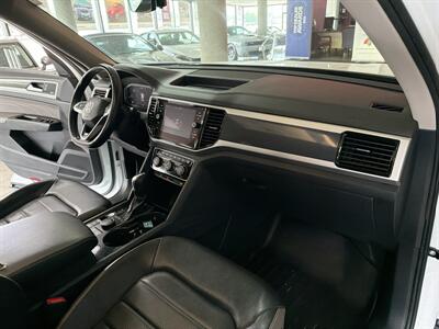 2022 Volkswagen Atlas V6 SEL Premium R-Line 4Motion 4DR SUV AWD - Photo 32 - Hamilton, OH 45015