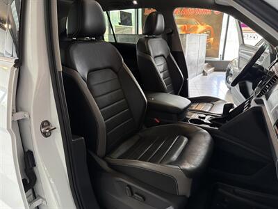 2022 Volkswagen Atlas V6 SEL Premium R-Line 4Motion 4DR SUV AWD - Photo 31 - Hamilton, OH 45015