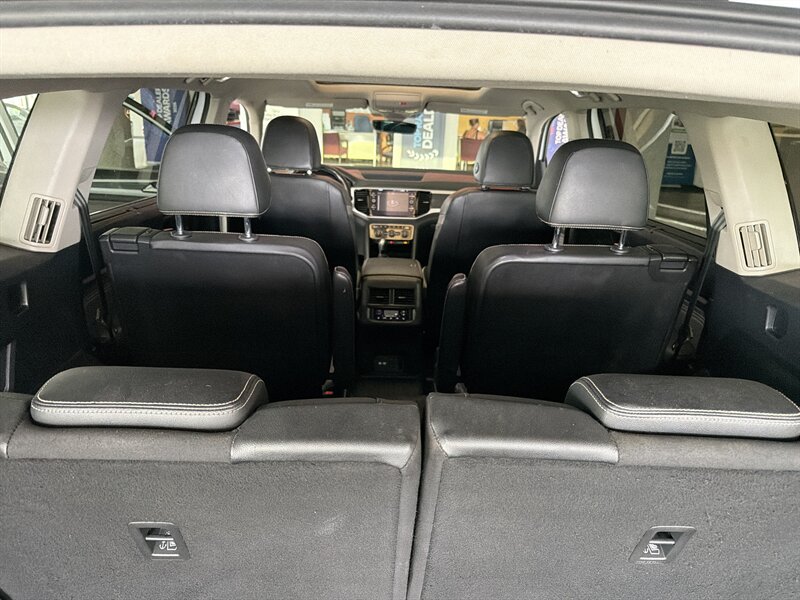 2022 Volkswagen Atlas V6 SEL Premium R-Line 4Motion 4DR SUV AWD - Photo 28 - Hamilton, OH 45015