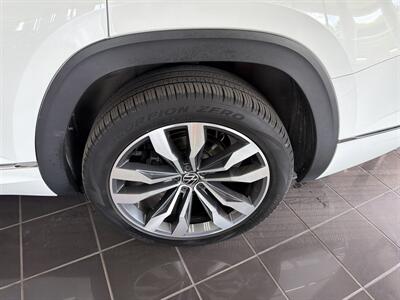 2022 Volkswagen Atlas V6 SEL Premium R-Line 4Motion 4DR SUV AWD - Photo 36 - Hamilton, OH 45015