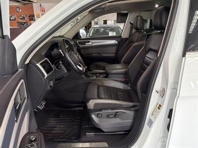 2022 Volkswagen Atlas V6 SEL Premium R-Line 4Motion 4DR SUV AWD - Photo 9 - Hamilton, OH 45015