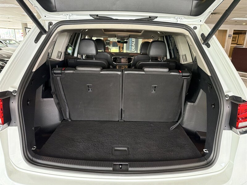 2022 Volkswagen Atlas V6 SEL Premium R-Line 4Motion 4DR SUV AWD - Photo 27 - Hamilton, OH 45015