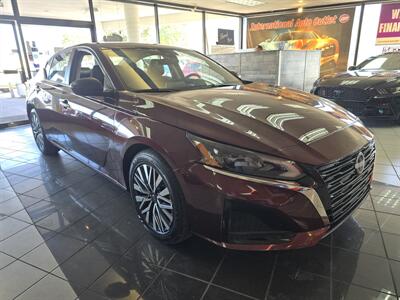 2024 Nissan Altima 2.5 SV 4DR SEDAN   - Photo 3 - Hamilton, OH 45015
