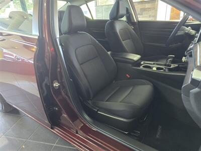 2024 Nissan Altima 2.5 SV 4DR SEDAN   - Photo 16 - Hamilton, OH 45015