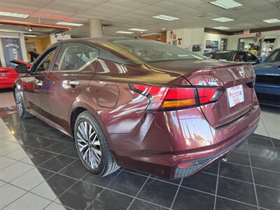 2024 Nissan Altima 2.5 SV 4DR SEDAN   - Photo 6 - Hamilton, OH 45015