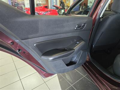 2024 Nissan Altima 2.5 SV 4DR SEDAN   - Photo 11 - Hamilton, OH 45015
