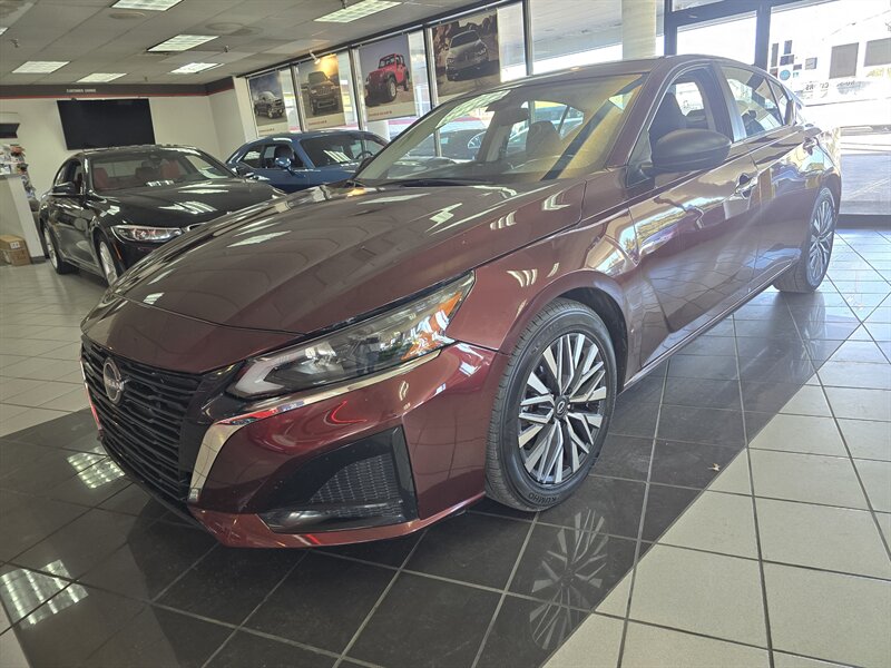 2024 Nissan Altima 2.5 SV 4DR SEDAN - Photo 1 - Hamilton, OH 45015