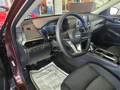 2024 Nissan Altima 2.5 SV 4DR SEDAN   - Photo 8 - Hamilton, OH 45015