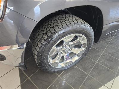2022 RAM 1500 Big Horn/CREW CAB/HEMI/4X4 - Photo 36 - Hamilton, OH 45015