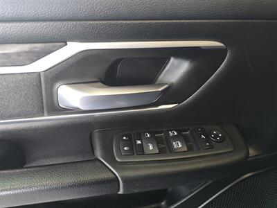 2022 RAM 1500 Big Horn/CREW CAB/HEMI/4X4 - Photo 17 - Hamilton, OH 45015