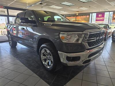 2022 RAM 1500 Big Horn/CREW CAB/HEMI/4X4 - Photo 3 - Hamilton, OH 45015