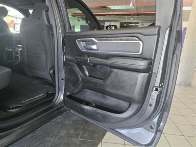 2022 RAM 1500 Big Horn/CREW CAB/HEMI/4X4 - Photo 15 - Hamilton, OH 45015