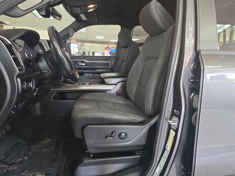 2022 RAM 1500 Big Horn/CREW CAB/HEMI/4X4 - Photo 10 - Hamilton, OH 45015