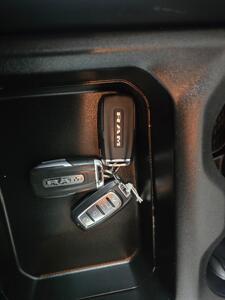 2022 RAM 1500 Big Horn/CREW CAB/HEMI/4X4 - Photo 19 - Hamilton, OH 45015
