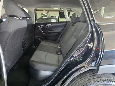 2025 Toyota RAV4 Hybrid XLE 4DR SUV AWD - Photo 11 - Hamilton, OH 45015