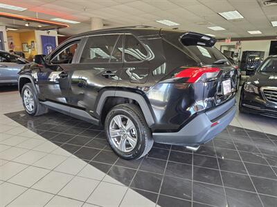 2025 Toyota RAV4 Hybrid XLE 4DR SUV AWD - Photo 6 - Hamilton, OH 45015