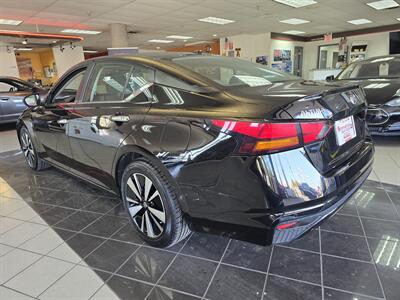 2022 Nissan Altima 2.5 SV 4DR SEDAN   - Photo 7 - Hamilton, OH 45015