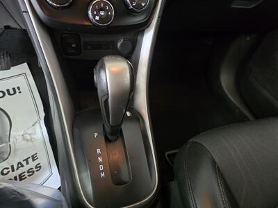 2020 Chevrolet Trax LT 4DR CROSSOVER   - Photo 19 - Hamilton, OH 45015