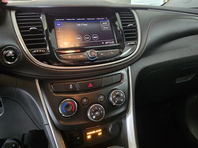 2020 Chevrolet Trax LT 4DR CROSSOVER   - Photo 20 - Hamilton, OH 45015