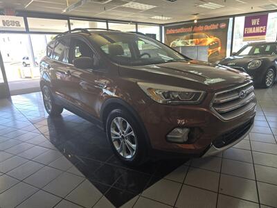 2017 Ford Escape SE 4DR SUV - Photo 5 - Hamilton, OH 45015